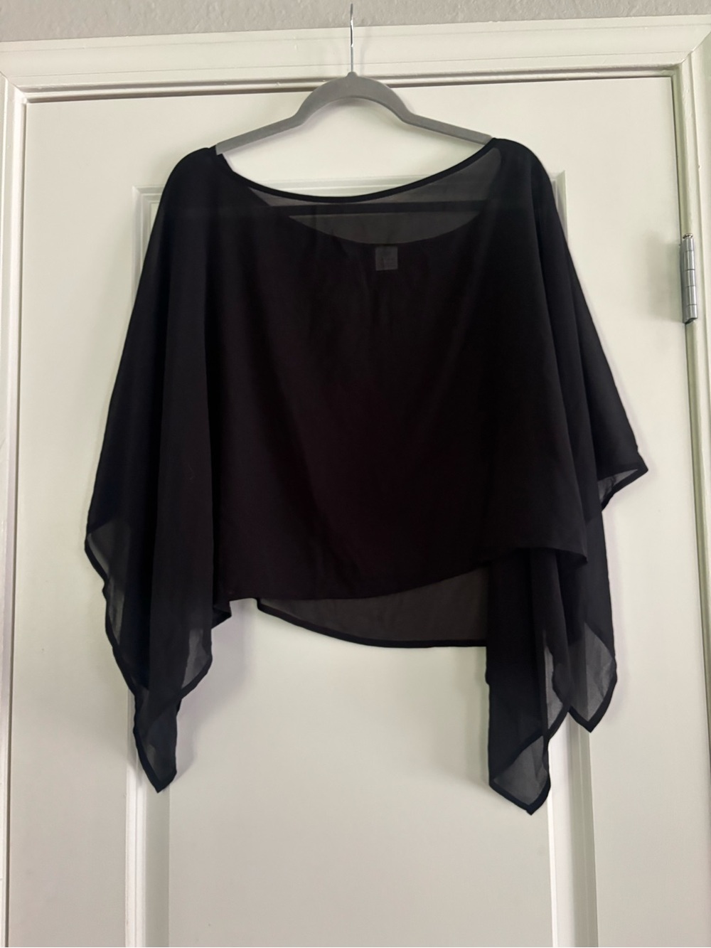 Beverly and Beck Pacsun Black Sheer Chiffon Asymmetrical Poncho Top Women S/M